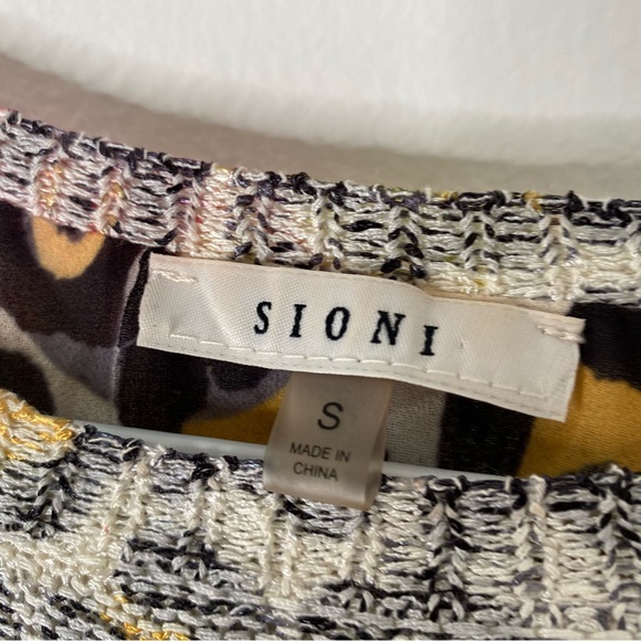 Sioni Layered Knit Combo Sweater - Picture 5 of 10